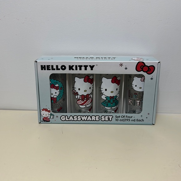 Christmas hello Kitty glassware set of 4 - Picture 1 of 2